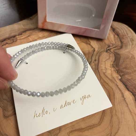 🆕 KEEP Collective By Stella & Dot Rebel coil bracelet in silver/pearl, new! - Picture 13 of 16